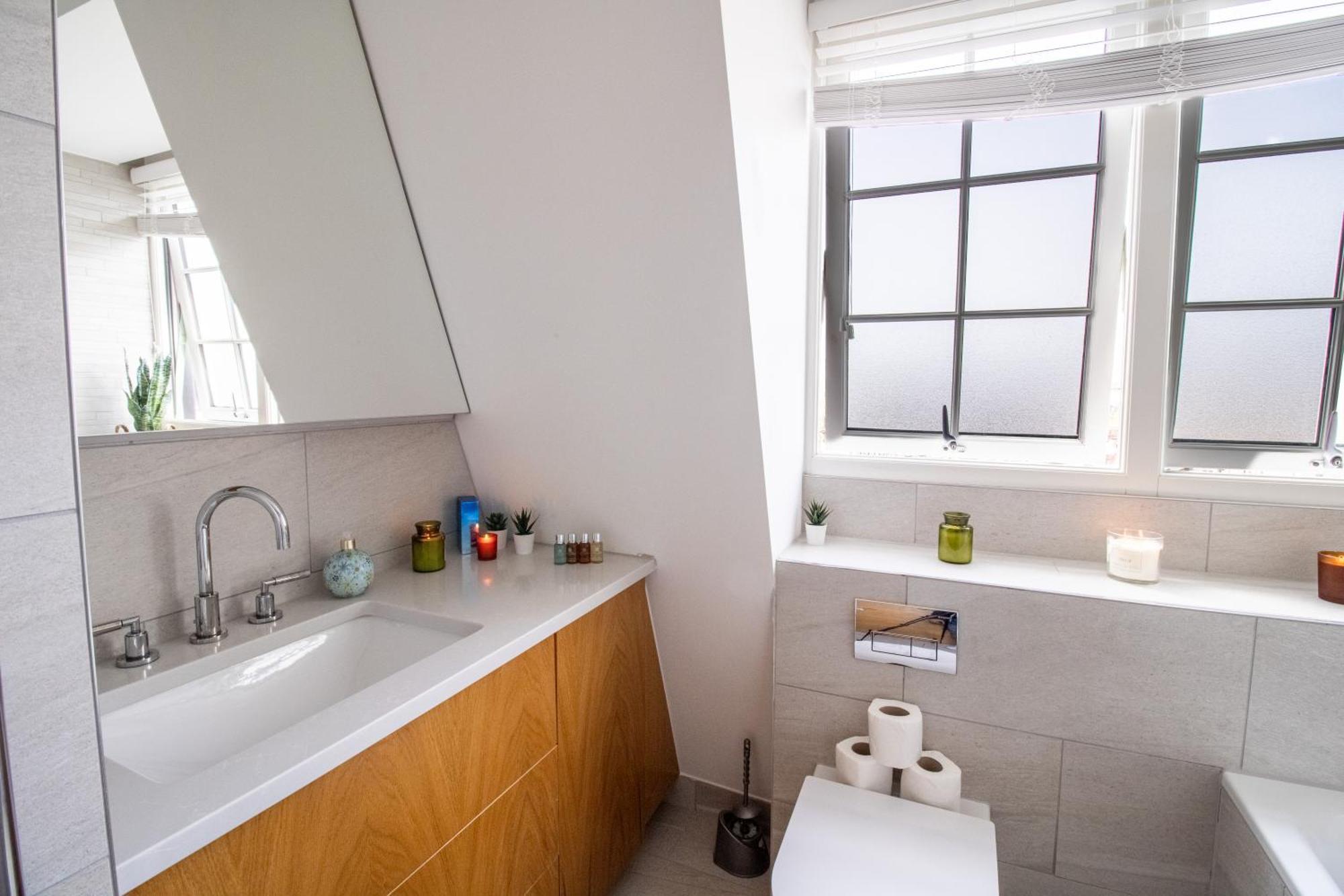 Luxurious 1-Bedroom Penthouse In Marble Arch 71 لندن المظهر الخارجي الصورة
