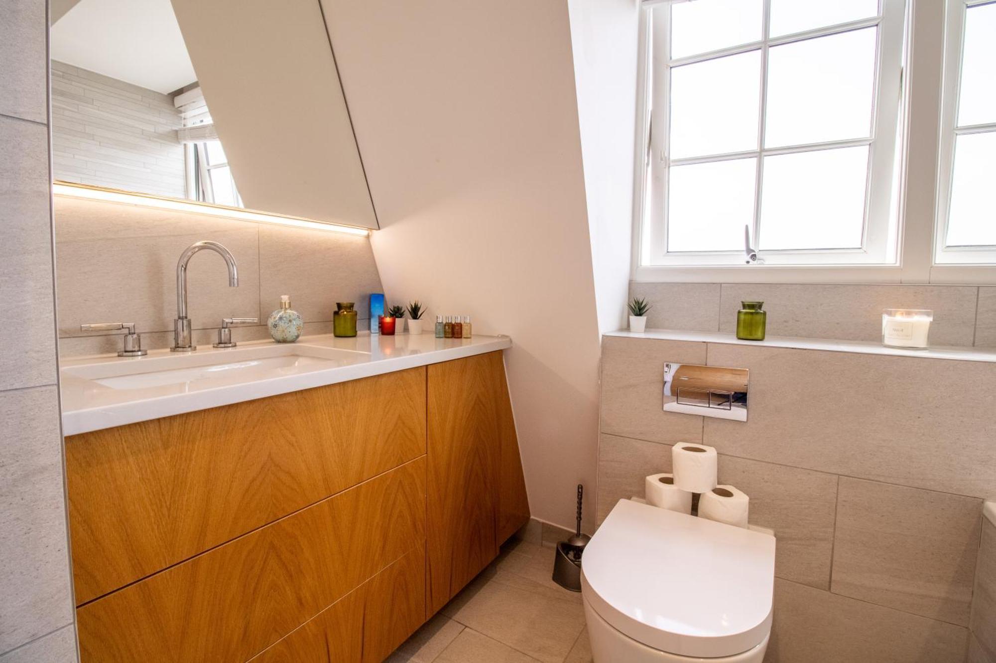 Luxurious 1-Bedroom Penthouse In Marble Arch 71 لندن المظهر الخارجي الصورة